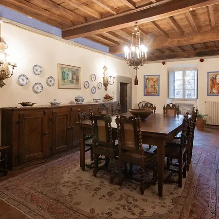 Apartment Sillicagnana Castle With Swimming Pool!
