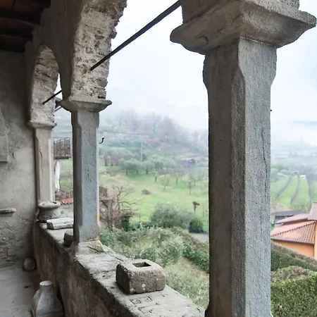 Apartment Sillicagnana Castle With Swimming Pool! San Romano in Garfagnana